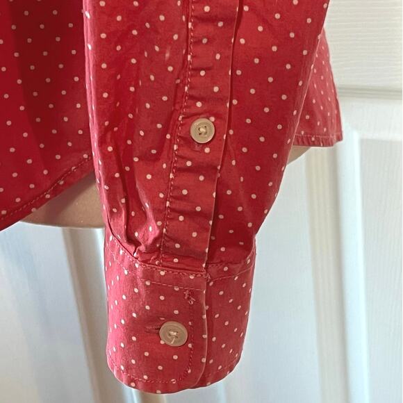 LL Bean Small pink polka dot top long sleeved shirt, button up, 3 pos. sleeves - Picture 6 of 10